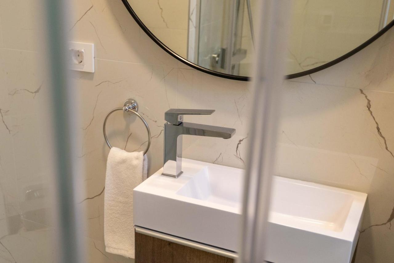 Design 1bdr Loft Near Kvaternik Square Apartment Zagreb